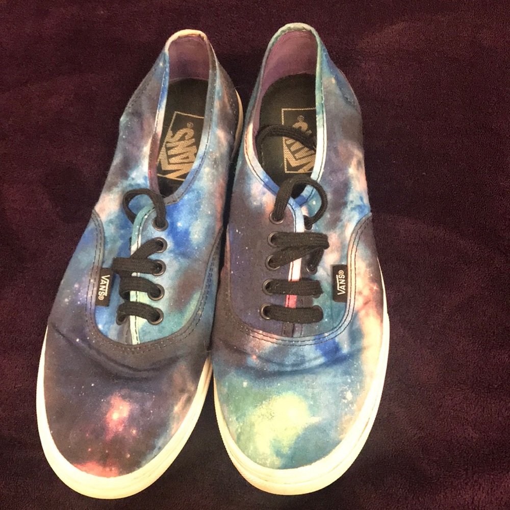 Vans galaxy low pro